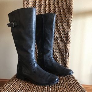 Born Black Leather Boots Size 11